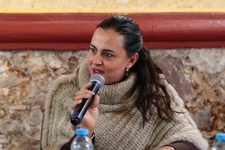 Lograr un mejor ambiente familiar, a través del respeto a los derechos de cada uno: Karina Antuñano de Sosa
