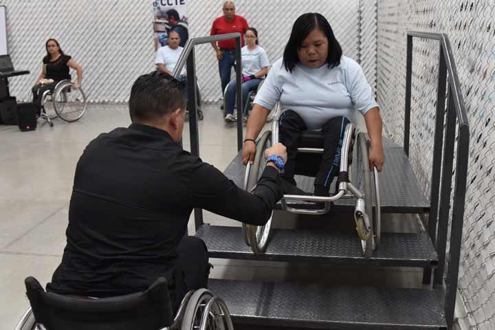 En DIF Corregidora capacitarán a personas con discapacidad sobre uso correcto de la silla de ruedas