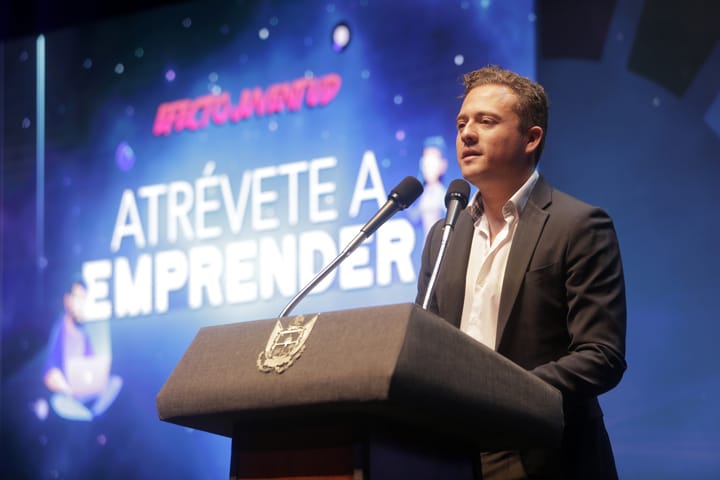 Conviertan sus ideas en palabras y sus palabras que se vuelvan acciones: FDS a jóvenes de Querétaro