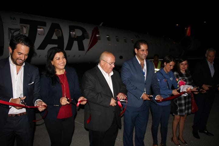 Conectan a Querétaro y Durango con vuelo directo desde el AIQ