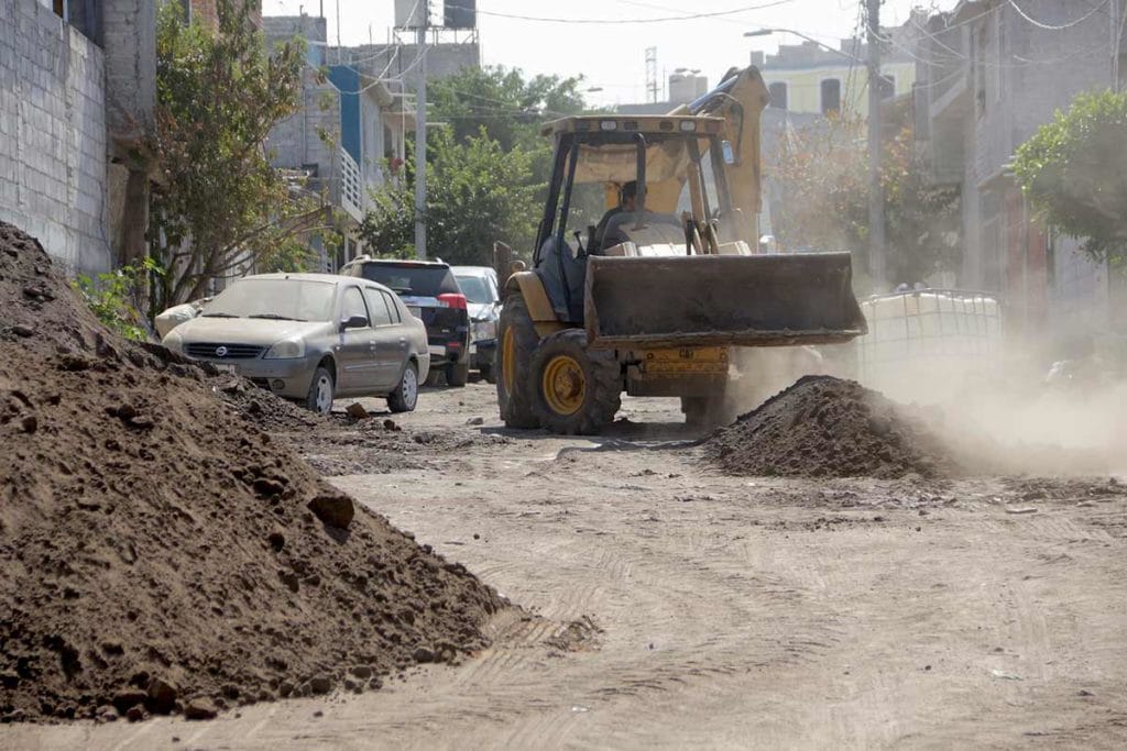 Amplían red de drenaje y agua potable en la colonia José María Truchuelo
