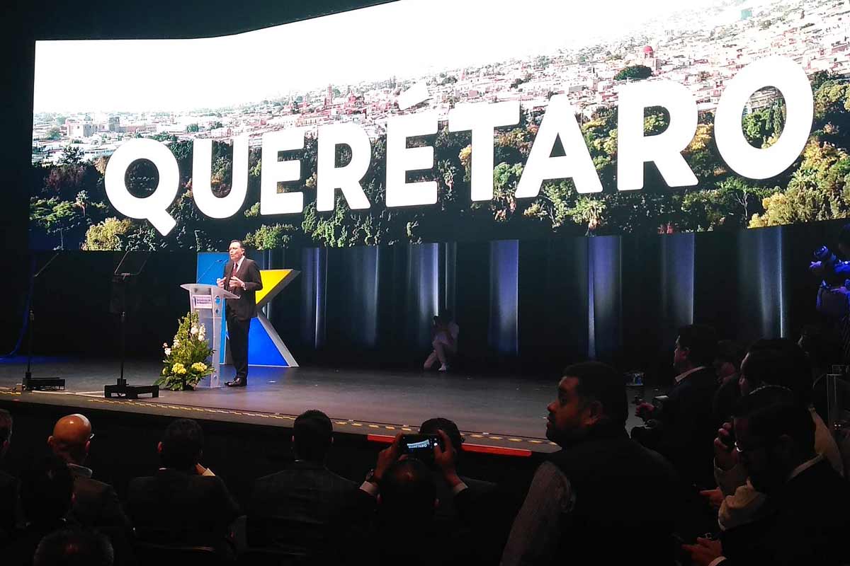 Senadores Mauricio Kuri y Lupita Murguía presentan su 1er Informe de Actividades Legislativas