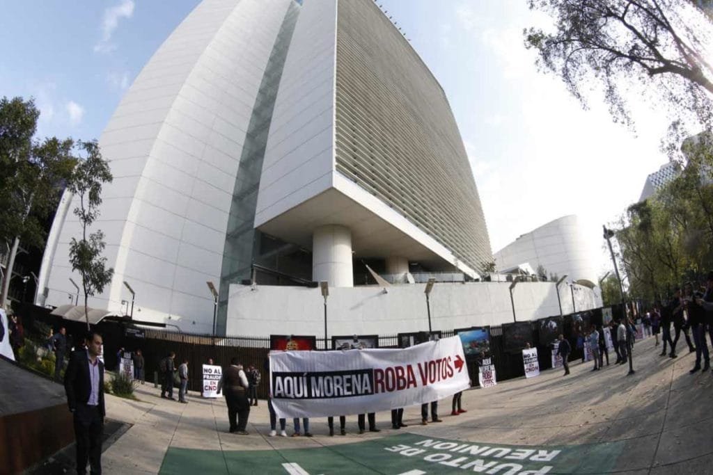 Senadores del PAN inician resistencia para que Rosario Piedra no rinda protesta en la CNDH