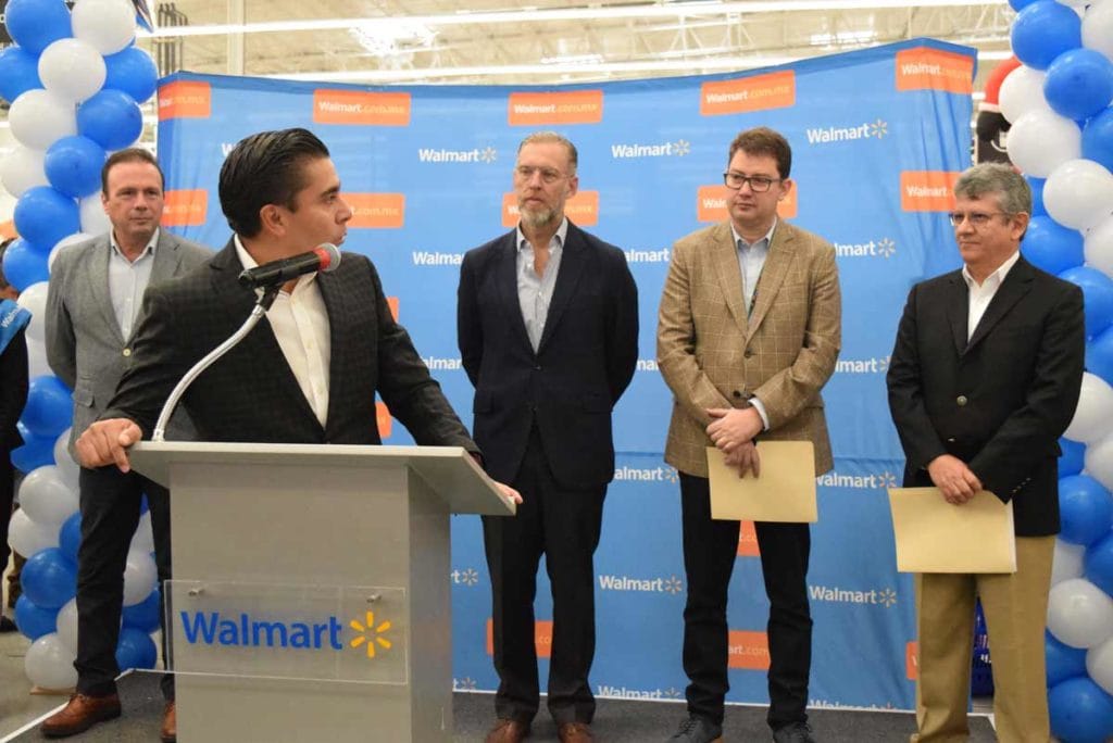 Inauguran Walmart Corregidora, representa 200 nuevos empleos directos.