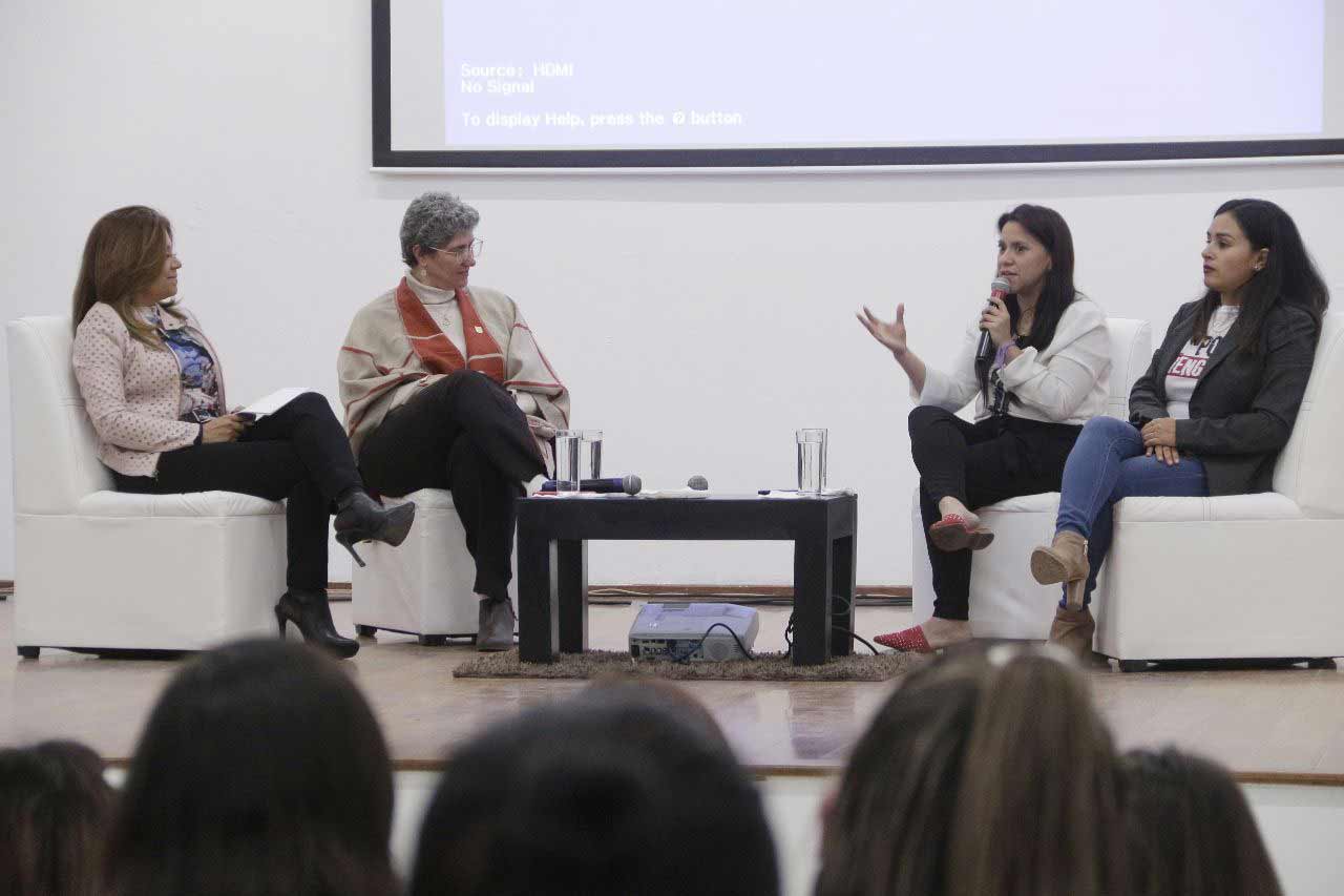 Sensibilizan en Corregidora sobre violencia digital y violencia de género