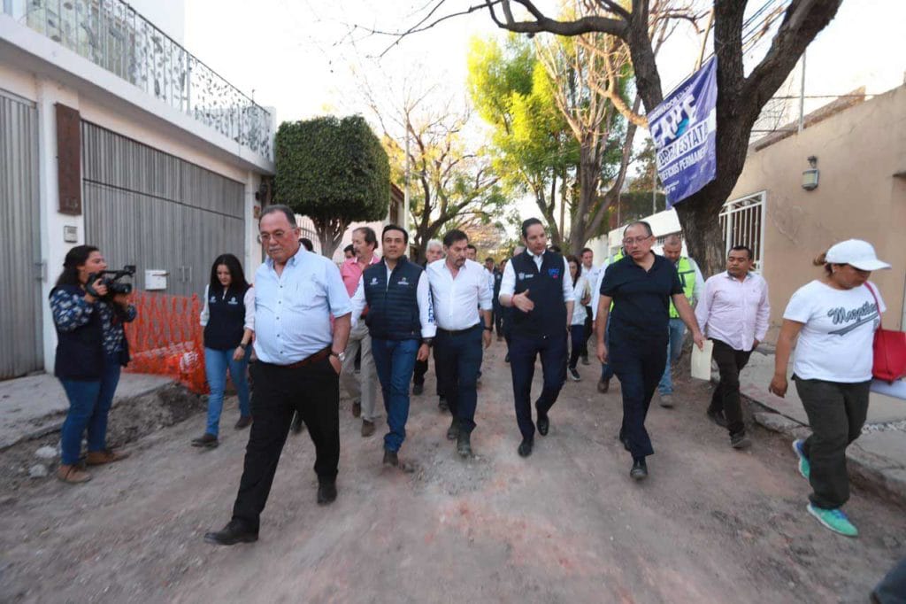 Inicia rehabilitación integral en Álamos tercera sección, en el municipio de Querétaro