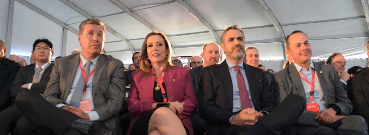 Querétaro presente en la inauguración de la Segunda Planta de Manufactura de Toyota