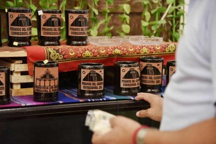 Artesanos de Corregidora ya cuentan con un espacio digno para ofrecer sus productos a visitantes