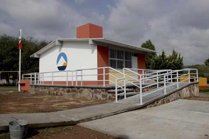 Corregidora destina 1.2 mdp para dignificar espacio educativo en La Poza