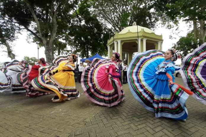 Ensamble de Música y Danza de Corregidora puso en alto el nombre del municipio en Costa Rica