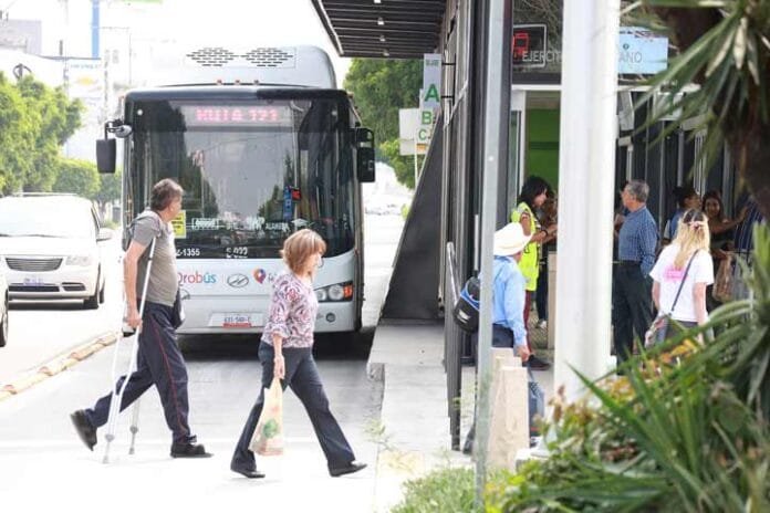 Ya inició la entrega de Apoyos para Uso de Transporte Público Qrobús