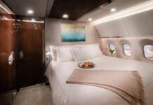 Erase una vez un gobierno faraónico y uno de ellos quería agraciar a su sucesor en el trono con un Avión!