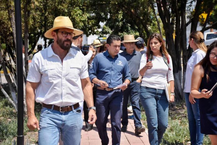 Roberto Sosa entrega obras de solución pluvial, reencarpetados y parque lineal para Tejeda