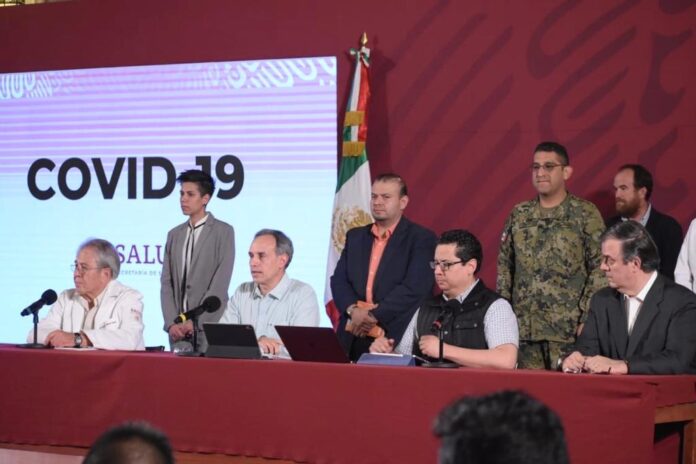 "La única manera de reducir hoy, hoy, la transmisión es quedándonos en nuestras casas"; López Gatell