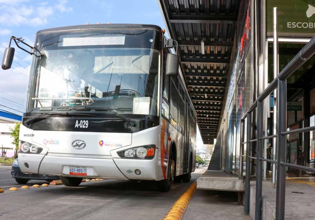 Refuerzan medidas sanitarias en transporte público de Querétaro