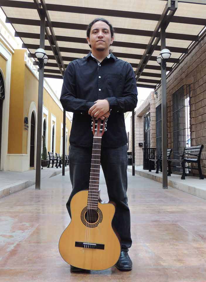 Gajos de Luna presentará su tercer producción musical, "Eras" en digital