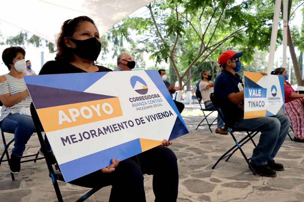 Entregan apoyos para vivienda en Corregidora