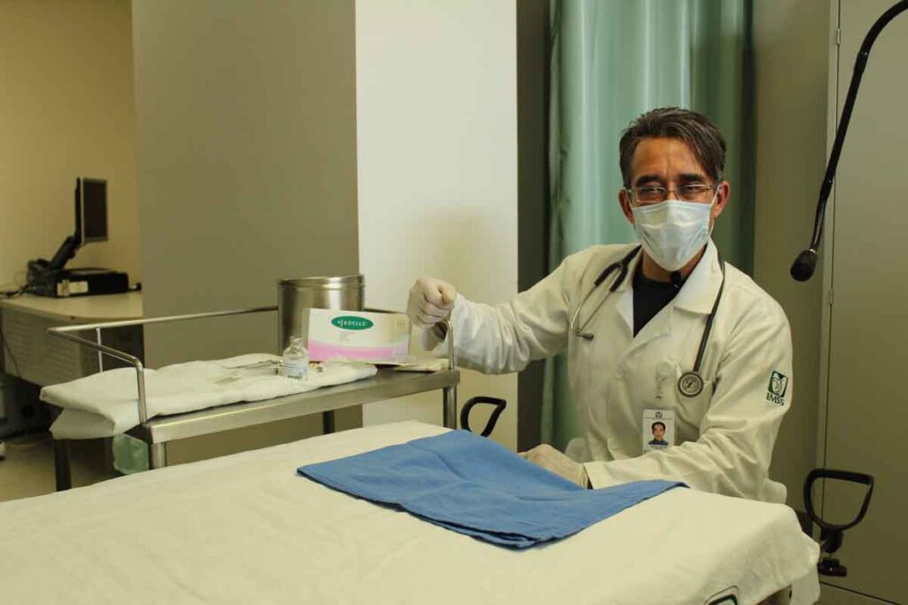 IMSS integra nuevo método anticonceptivo para usuarias, el implante subdérmico por 5 años