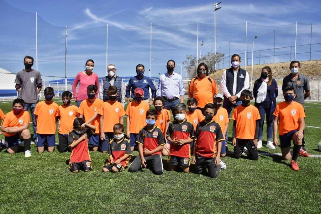 Entregan Francisco Domínguez y Roberto Sosa obras de mejoramiento en la Unidad Deportiva Candiles
