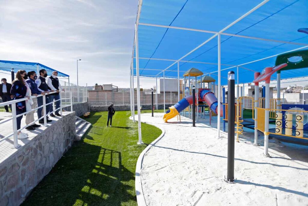 Entregan Francisco Domínguez y Roberto Sosa obras de mejoramiento en la Unidad Deportiva Candiles