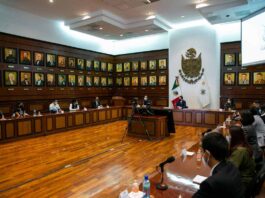 Acuerdan entrega de apoyos trimestrales para alumnos de educación media superior y superior en Querétaro