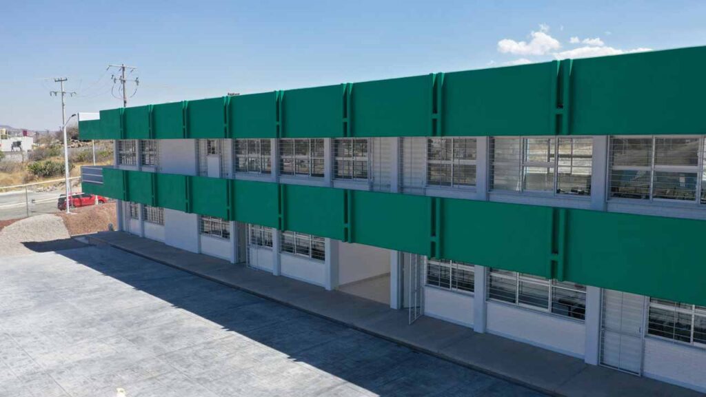 Entrega el Gobernador de Querétaro Primera Etapa de las Instalaciones del Conalep Plantel II