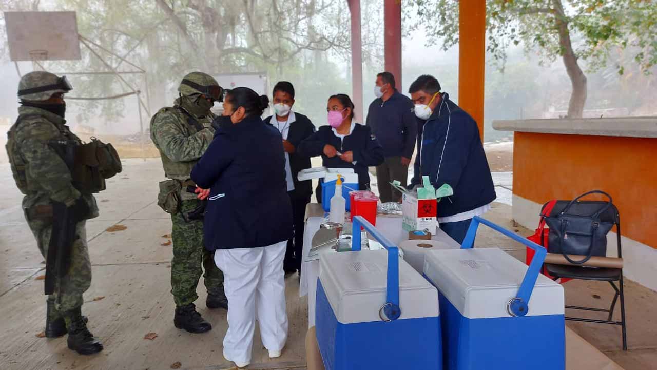 Alistan estrategia de convocatoria para vacunación en Corregidora, San Juan del Río y Querétaro