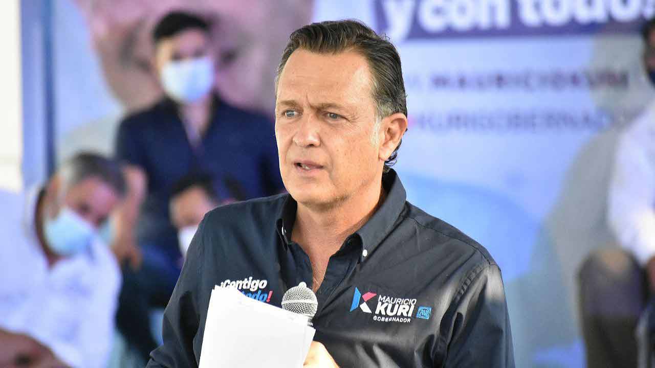 Mauricio Kuri creará becas para jóvenes que se encuentren en situación vulnerables