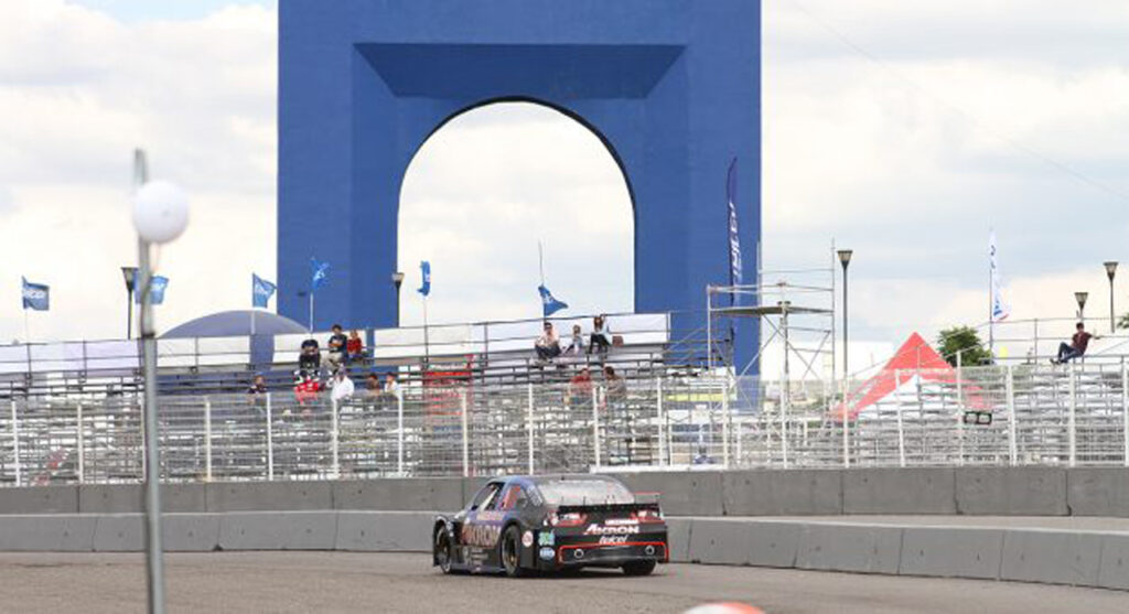 Este domingo 20 de junio la fecha 2 de NASCAR PEAK México en el óvalo del Eco Centro de Querétaro