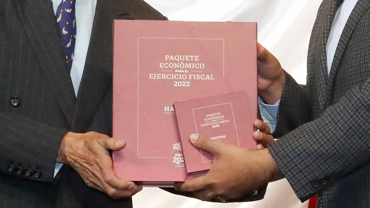 ¿Qué incluye el nuevo Paquete Económico 2022 de México?