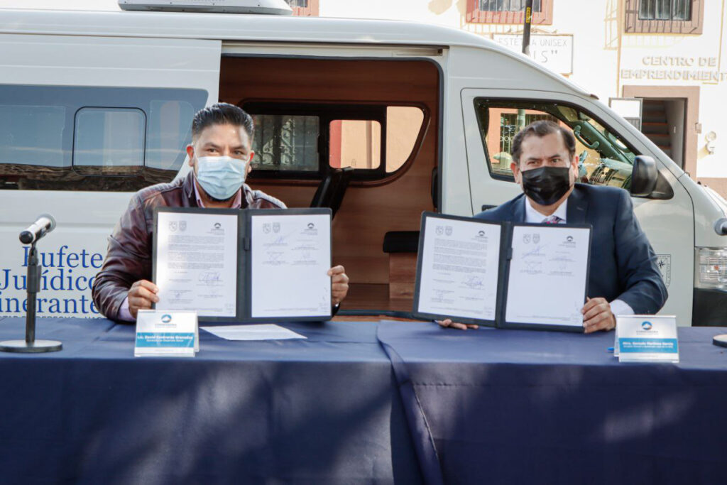 Corregidora y UAQ firman convenio para brindar asesoría jurídica y atención psicológica a través de una unidad móvil