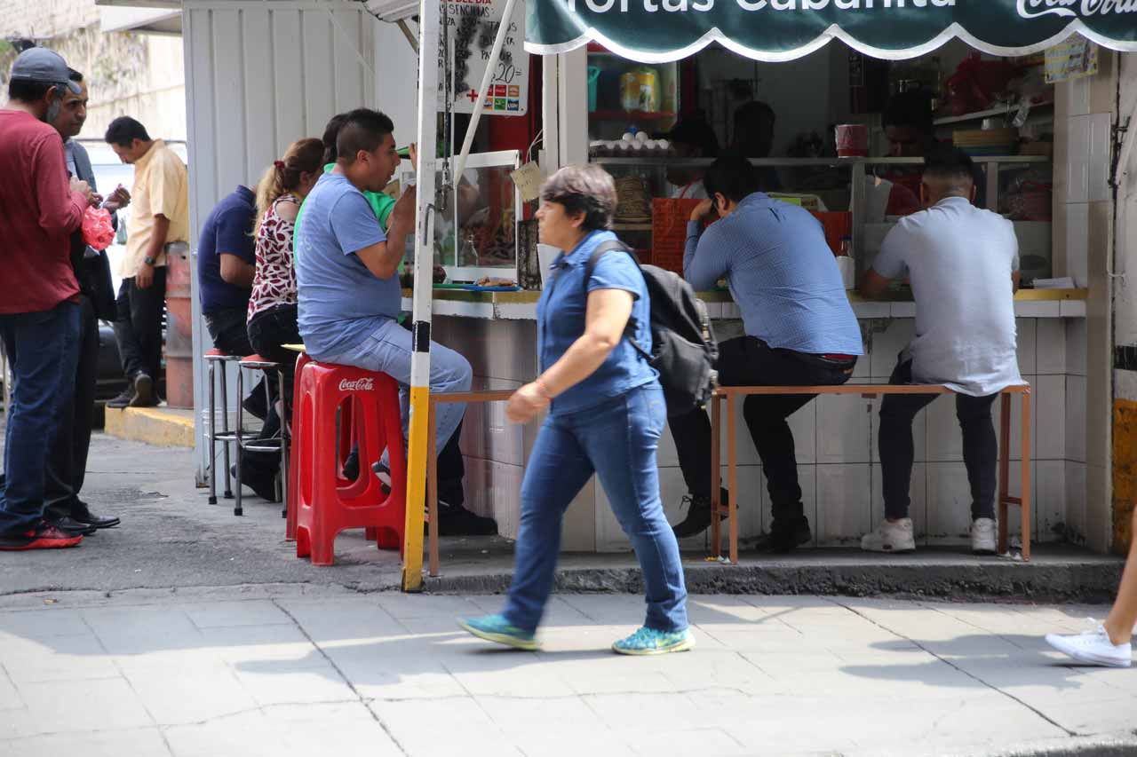 Se reduce desempleo, pero aumenta informalidad en México: Inegi