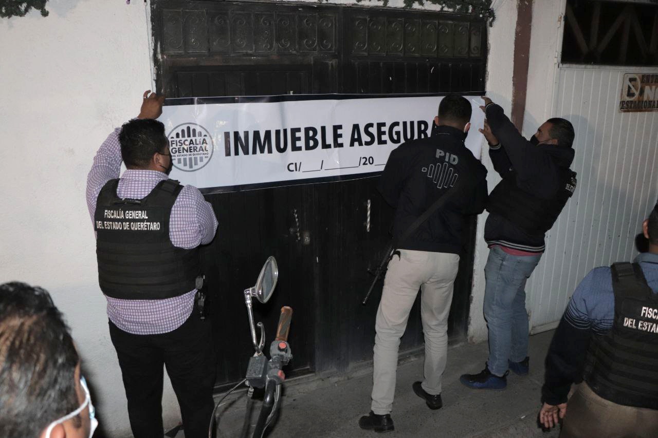 Fiscalía catea oficinas de directiva de Gallos y de empresa de seguridad privada encargada en el partido