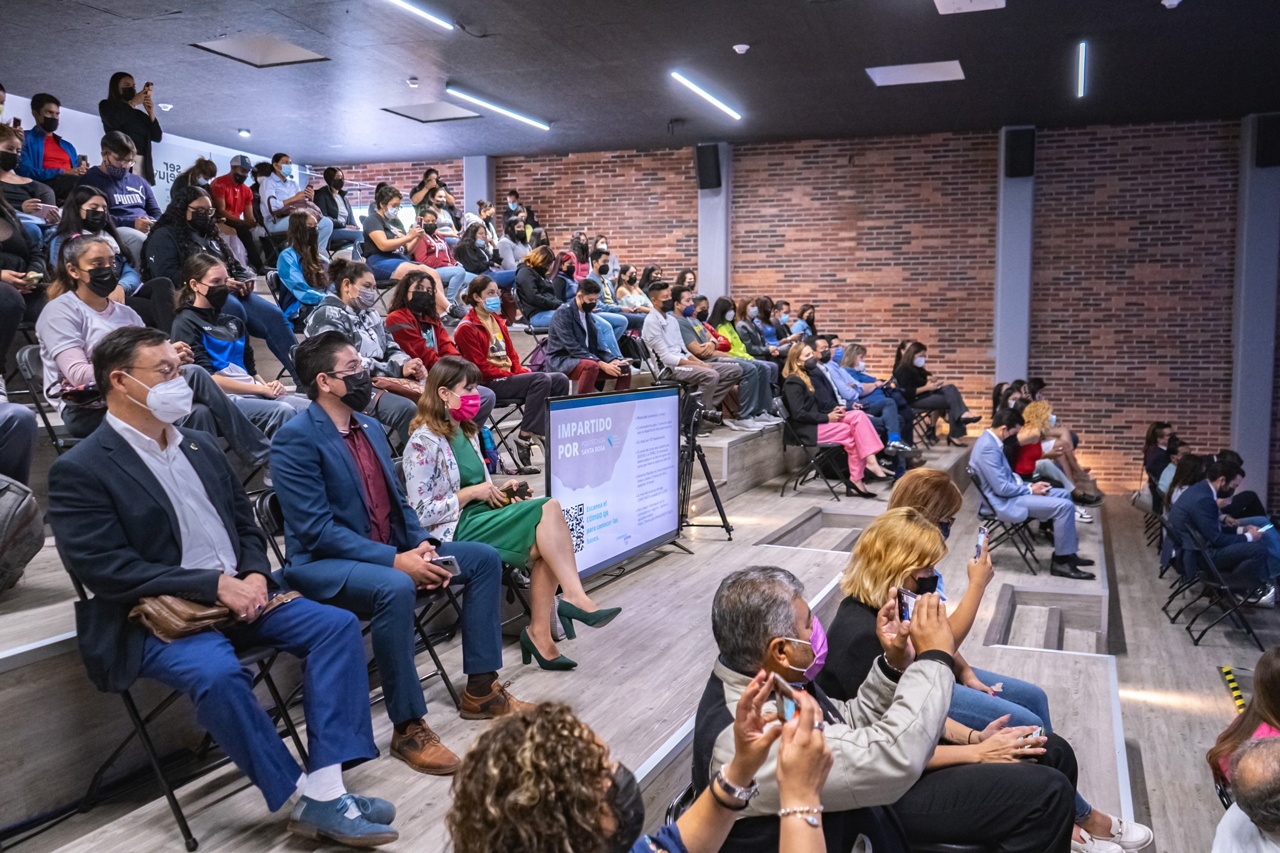 Presenta SEJUVE estrategia de educación y empleo