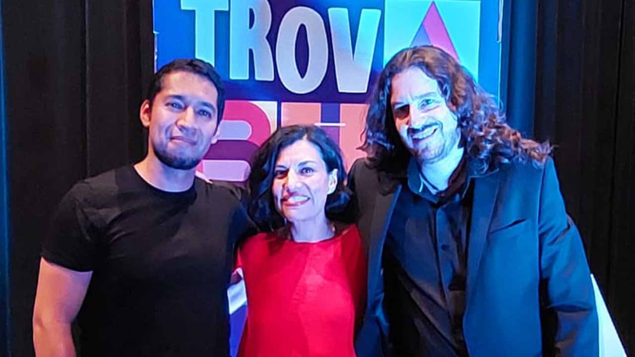 Julio Rodriguez gana concurso de cantautores del Festival TrovAbierta