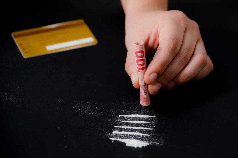Cómo evitar que los jóvenes caigan en las drogas, según Gobierno de México
