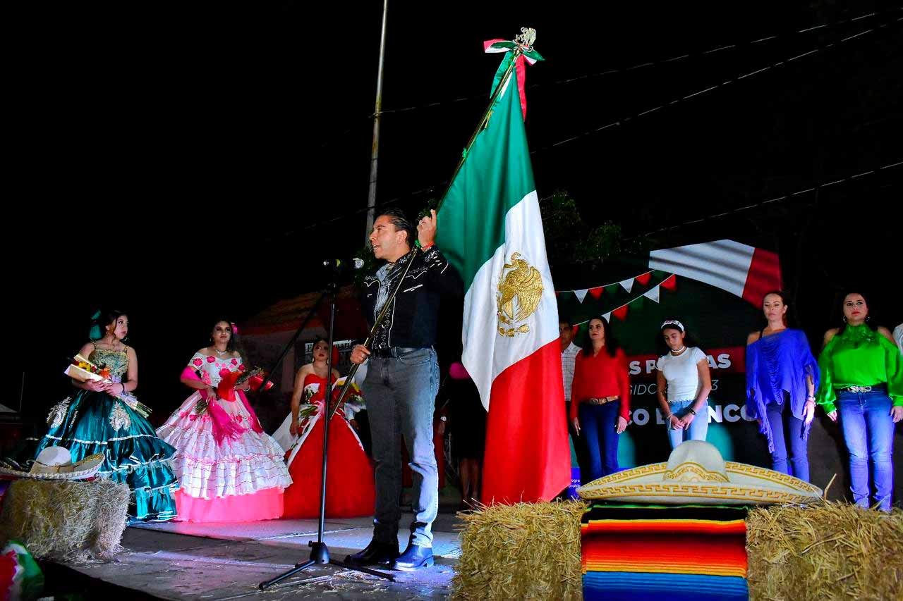 Corregidora celebró el 213 Aniversario de la Independencia de México