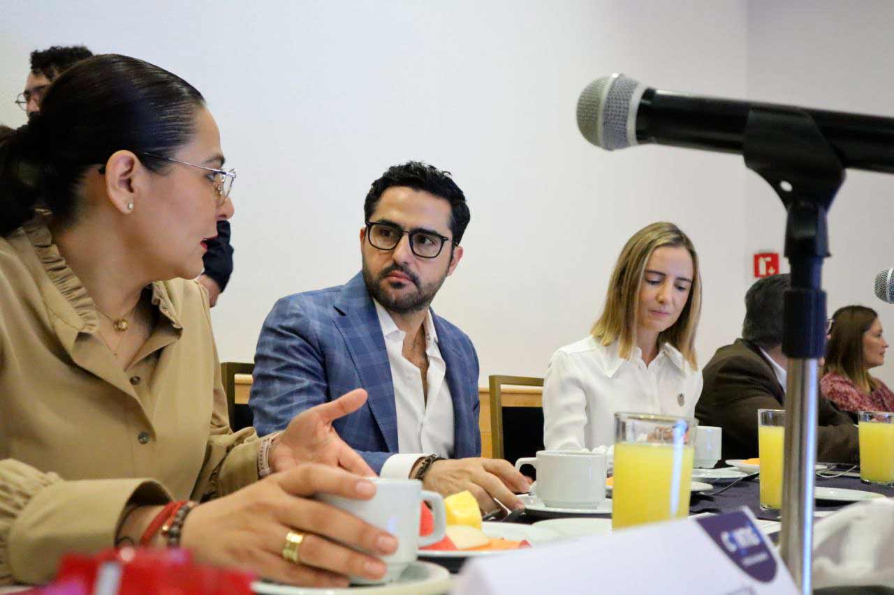 Sedesoq presenta resultados del combate contra la deserción escolar