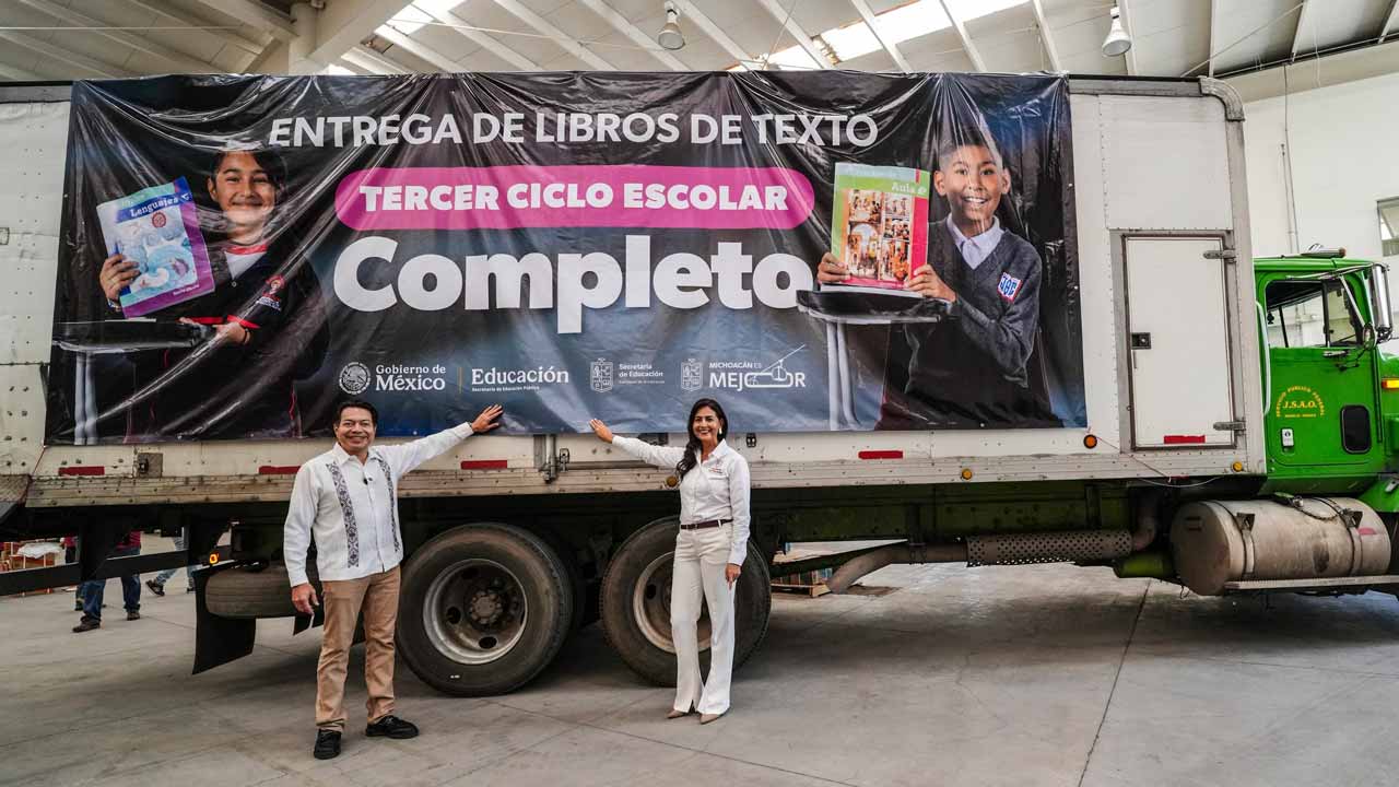 Entrega oportuna de 140 millones de libros de texto para ciclo 2025‑2026