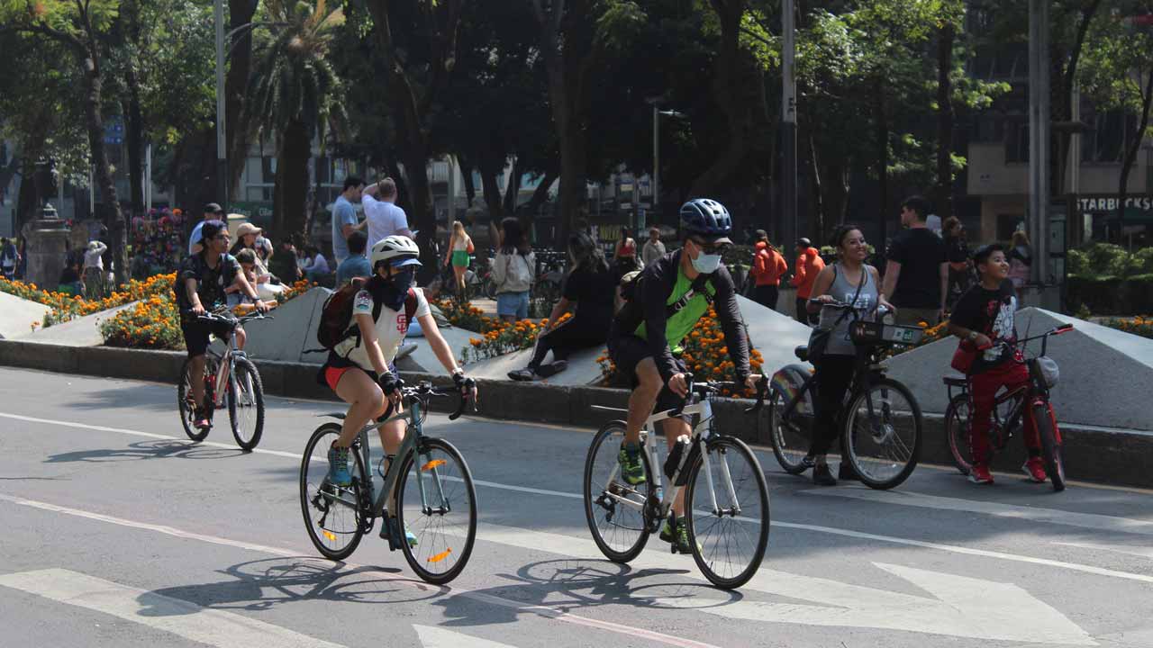 Expertos comparten consejos para no lesionarse al andar en bicicleta