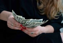 EE.UU. estudia depósitos de hasta US$ 15,000 para visas de turista
EE.UU. estudia depósitos de hasta US$ 15,000 para visas de turista