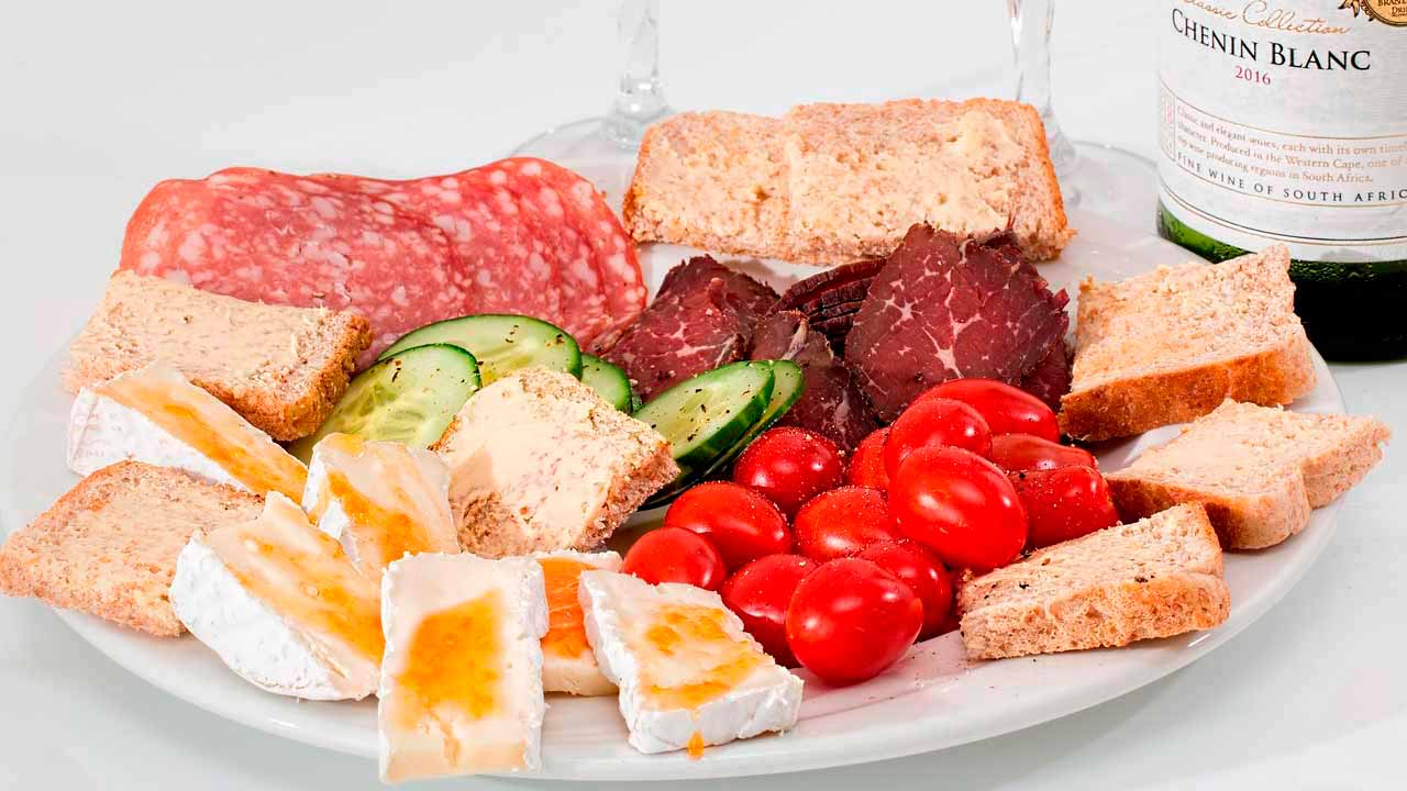 ¿Cómo cambian las necesidades de proteína con la edad?