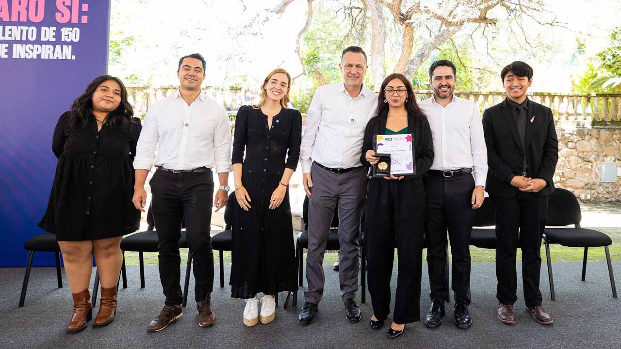 Reconocen a 150 jóvenes en la entrega del Premio Estatal de la Juventud 2025