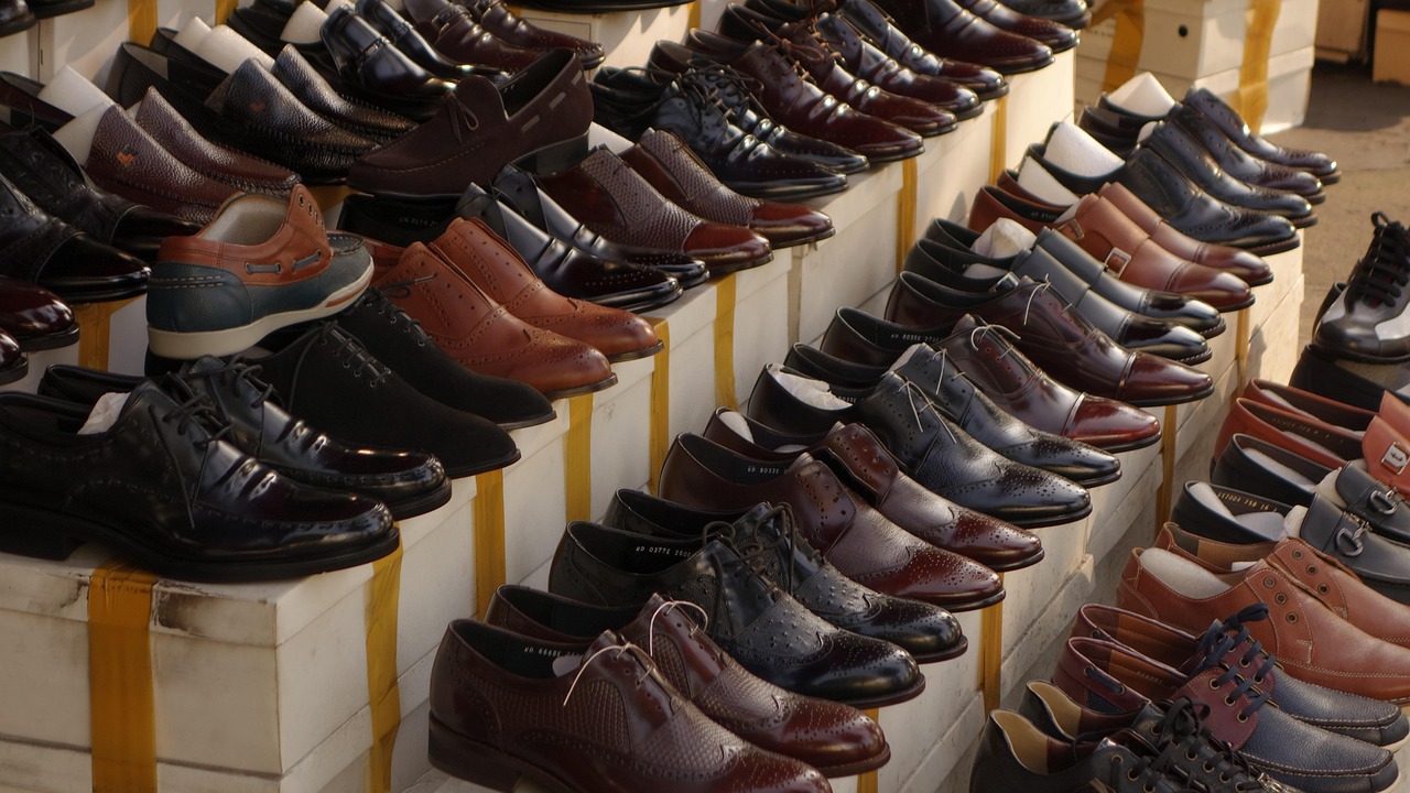 Zapatos más caros o más empleos: el dilema detrás de la prohibición a importaciones