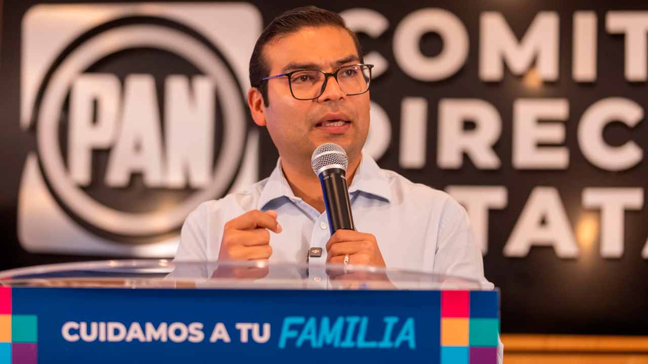 PAN acusa registro indebido de militantes en Morena en Querétaro