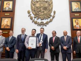 Kuri reconoce a empresas con Premio al Mérito Empresarial Kuri reconoce a empresas con Premio al Mérito Empresarial