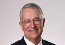 ¿Deben votar quienes reciben dinero del gobierno? La pregunta viral de Salinas Pliego
¿Deben votar quienes reciben dinero del gobierno? La pregunta viral de Salinas Pliego