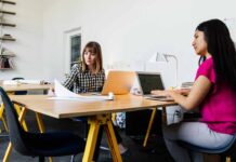 Brecha laboral y salarial persiste para mujeres en México
Brecha laboral y salarial persiste para mujeres en México