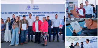 Entrega Felifer Macías escrituras a 184 familias de Querétaro Entrega Felifer Macías escrituras a 184 familias de Querétaro