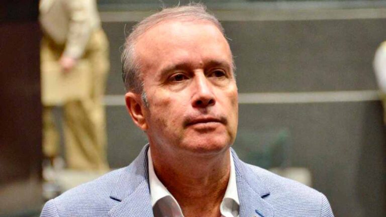 Mario Calzada aclara legalidad de concesión de agua